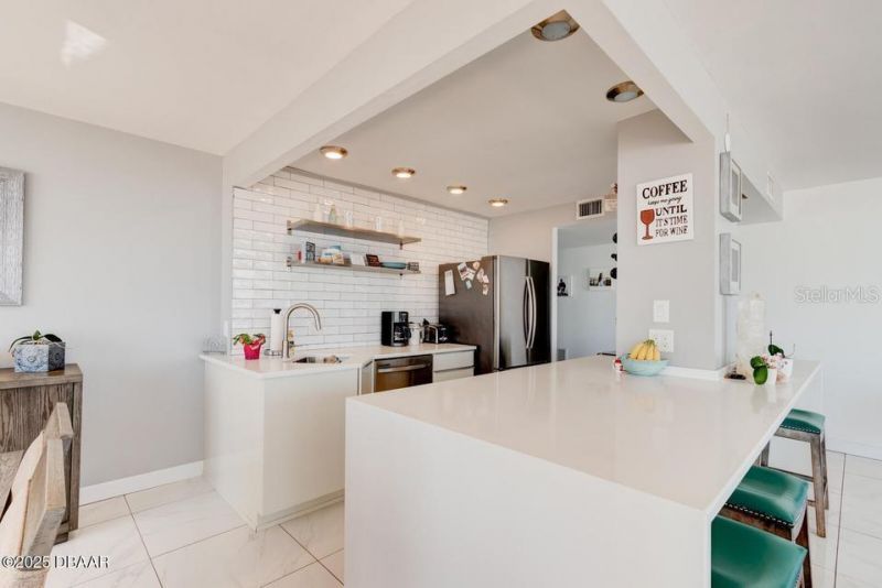 2828 N Atlantic Avenue, Unit 302, Daytona Beach, FL 32118 Photo