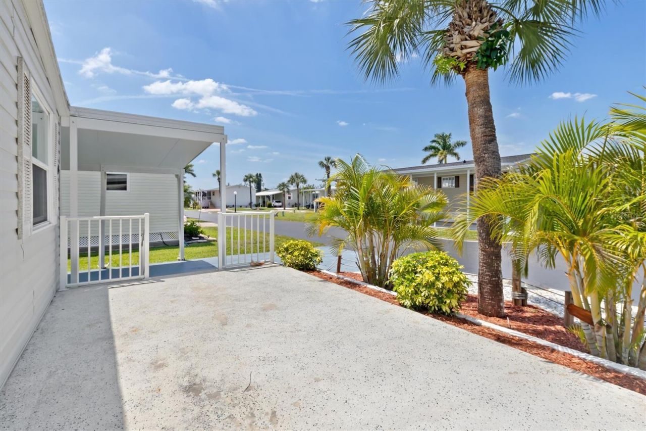 4300 Riverside Drive, Unit 14, Punta Gorda, FL 33982 Photo