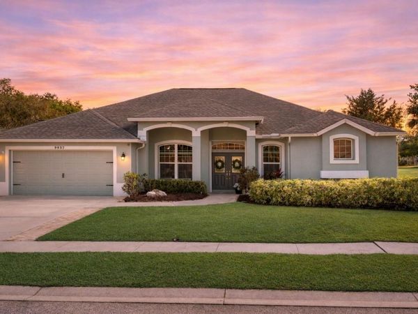 9937 LAUREL VALLEY AVENUE CIRCLE , BRADENTON, FL 34202