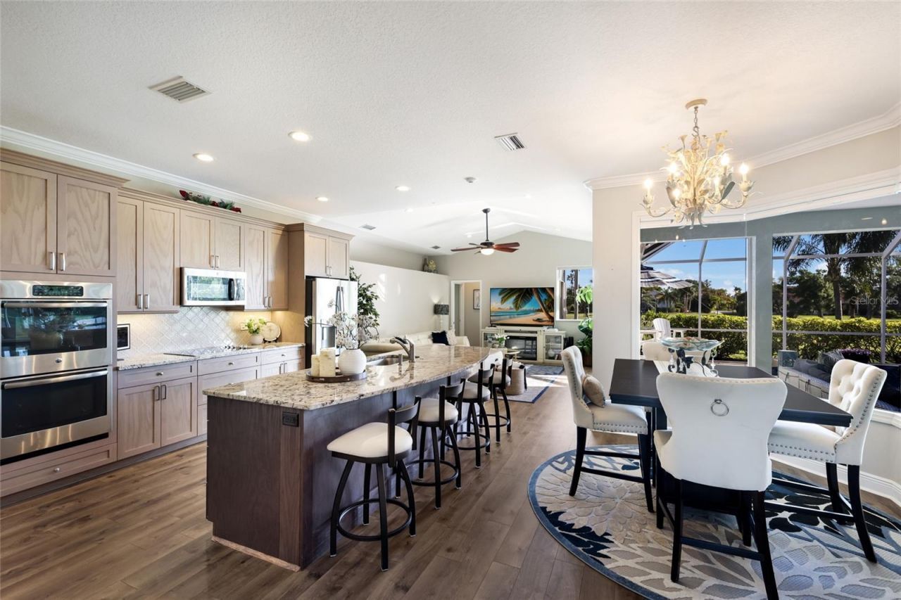 9937 Laurel Valley Avenue Circle, Bradenton, FL 34202 Photo