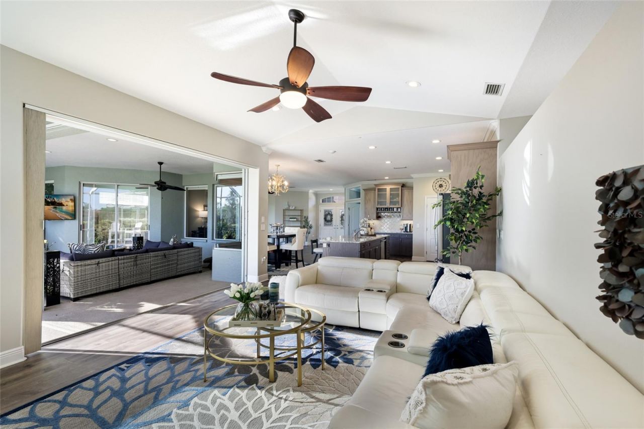 9937 Laurel Valley Avenue Circle, Bradenton, FL 34202 Photo