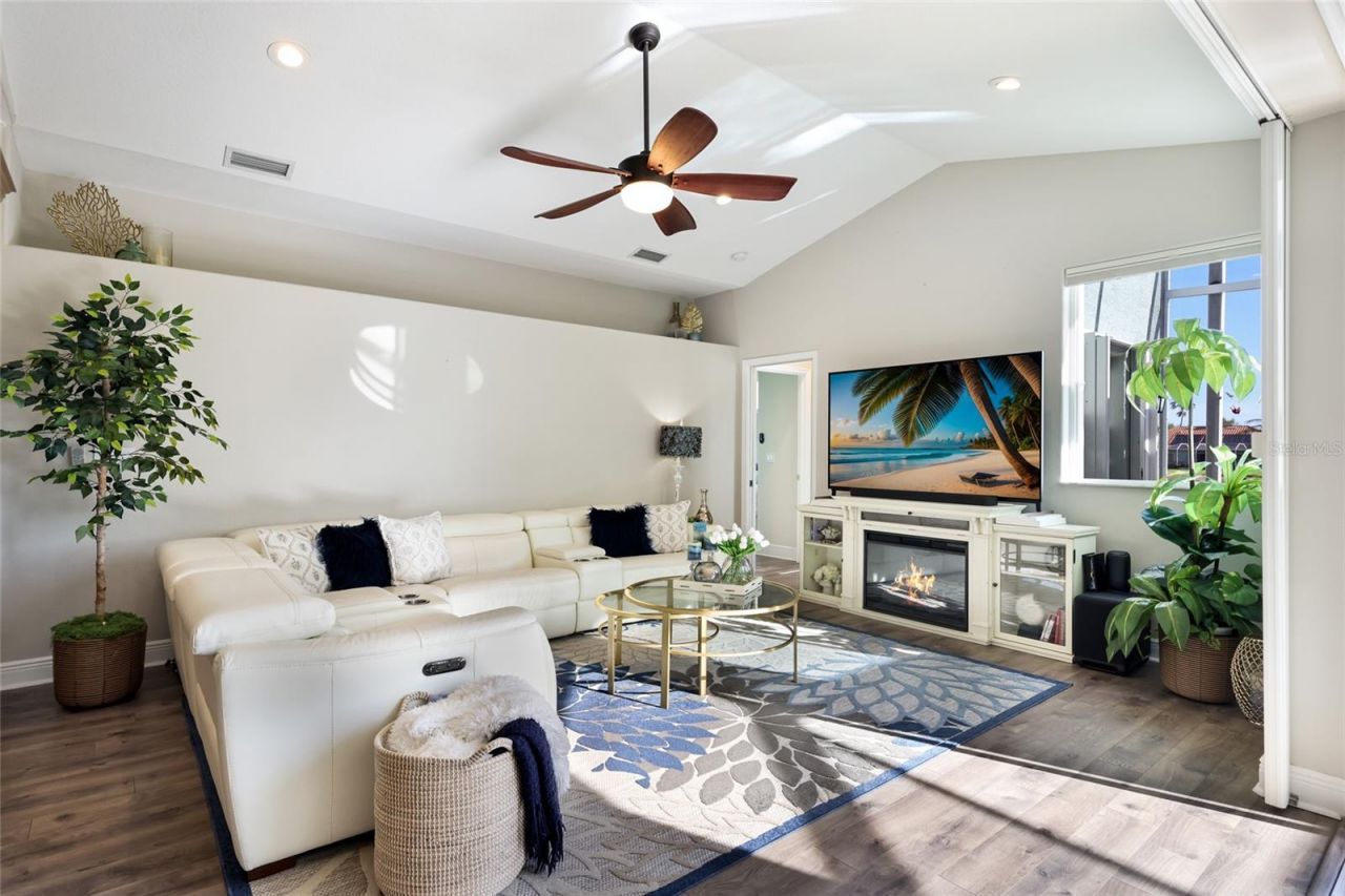 9937 Laurel Valley Avenue Circle, Bradenton, FL 34202 Photo