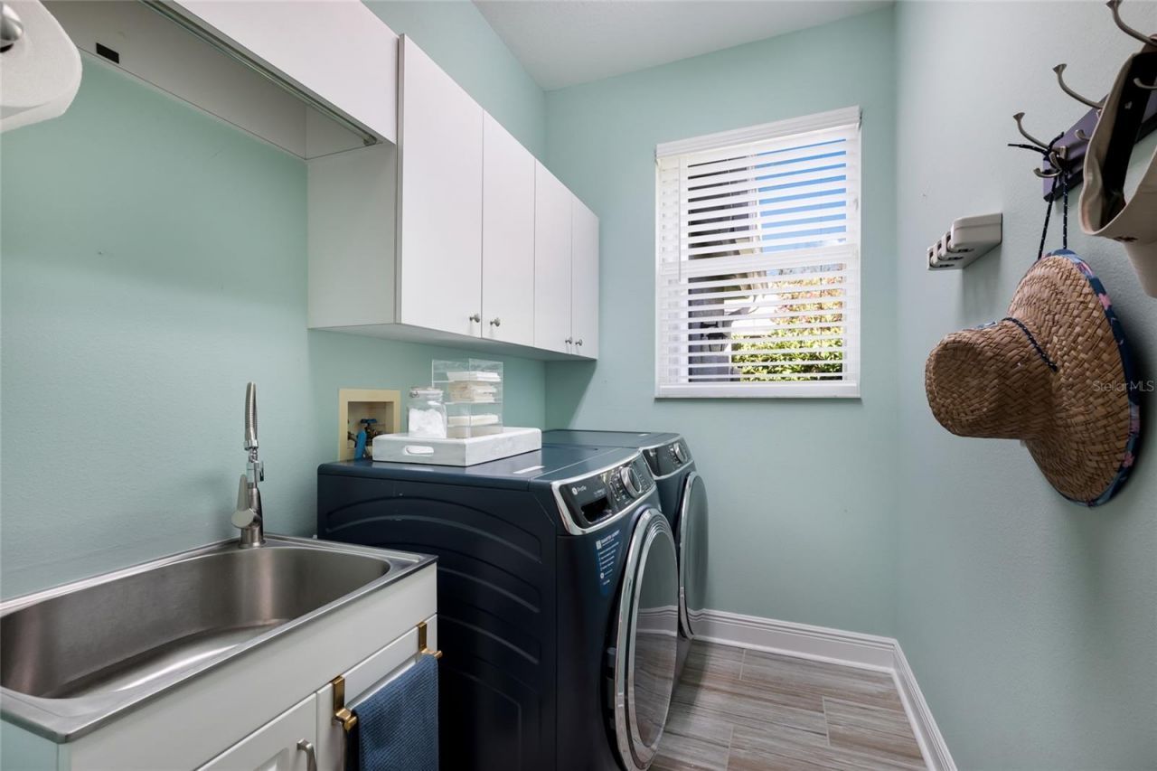 9937 Laurel Valley Avenue Circle, Bradenton, FL 34202 Photo