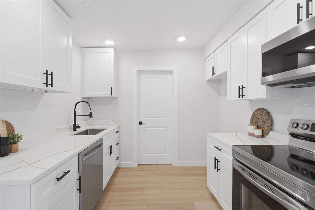 725 Logan Drive , Longwood, FL 32750 Photo