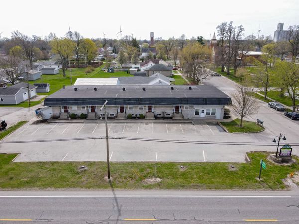 3 E Division Street, Remington, IN 47977