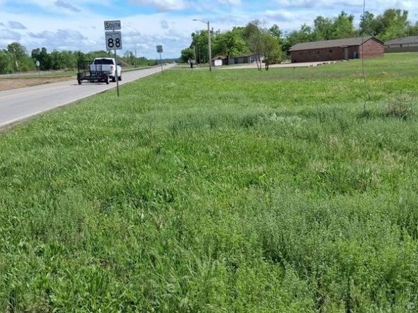 3 Hwy 88 , Claremore, OK 74017