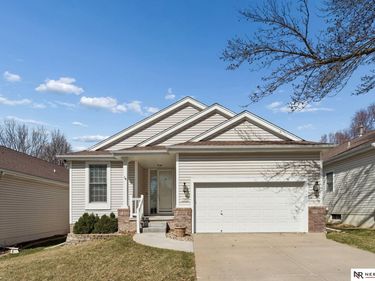 17202 Hickory Plaza , Omaha, NE 68130