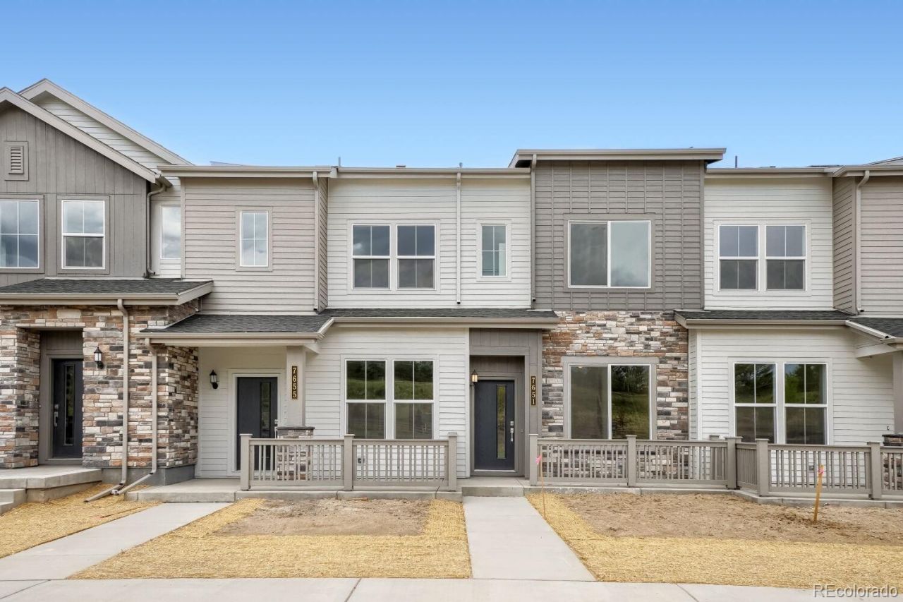 7651 S Mobile Way, Centennial, CO 80016 Main Photo