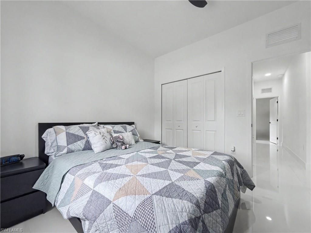 402 Thompson Ave, Lehigh Acres, FL 33972 Photo
