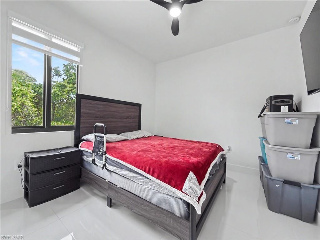 402 Thompson Ave, Lehigh Acres, FL 33972 Photo