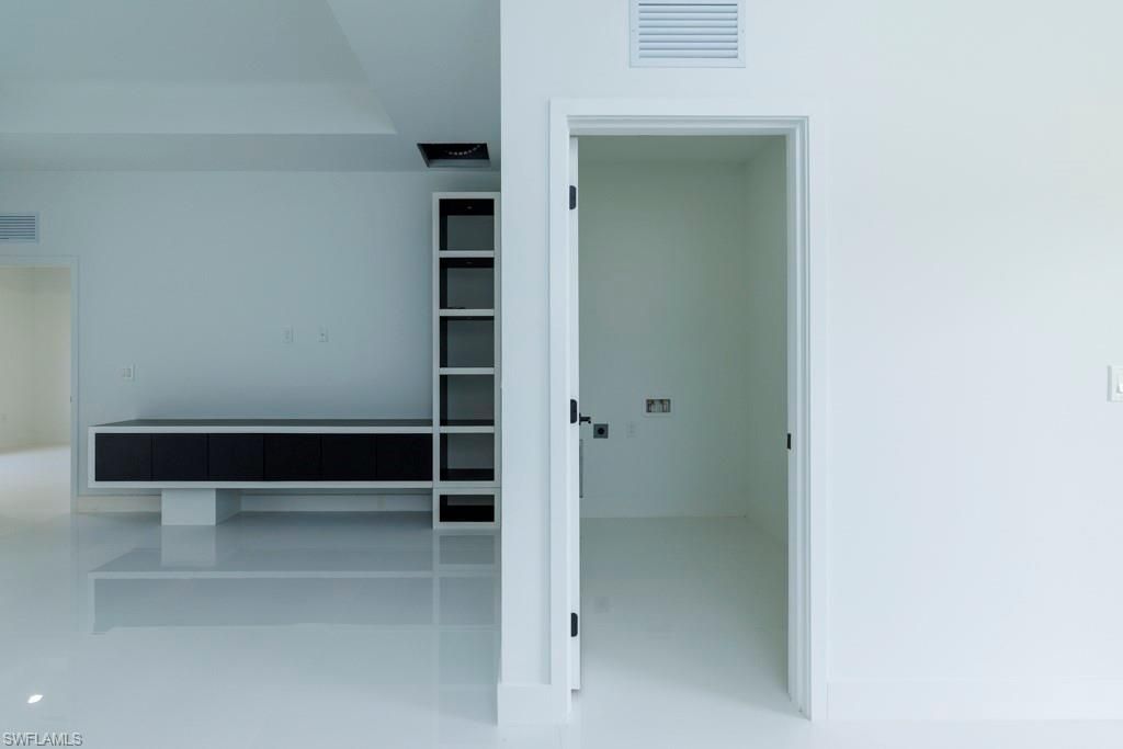 402 Thompson Ave, Lehigh Acres, FL 33972 Photo