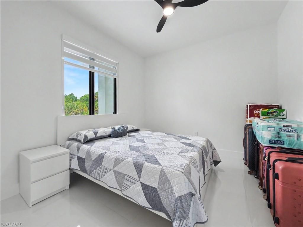 402 Thompson Ave, Lehigh Acres, FL 33972 Photo