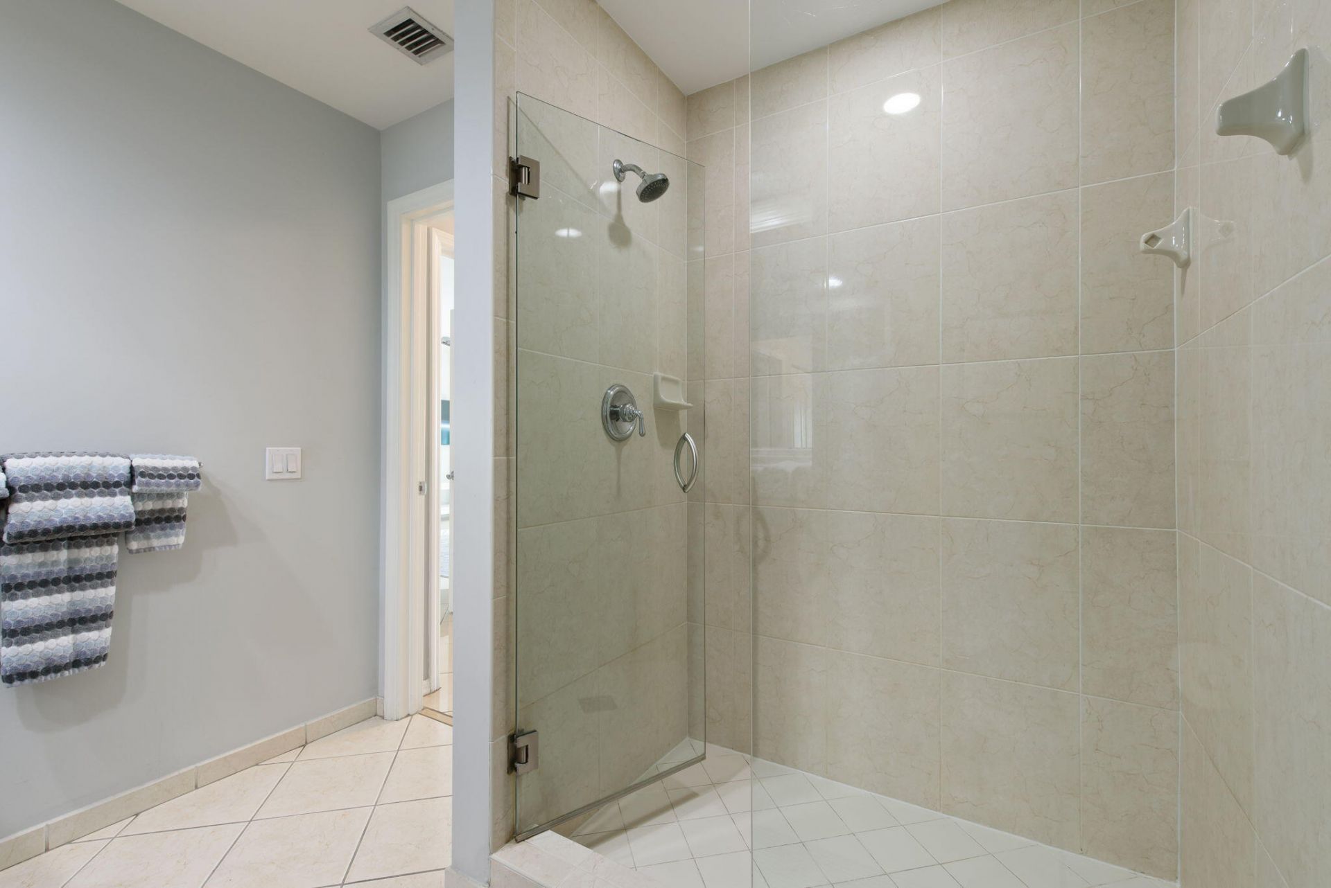 347 N New River Dr Drive E, Unit 405, Fort Lauderdale, FL 33301 Photo