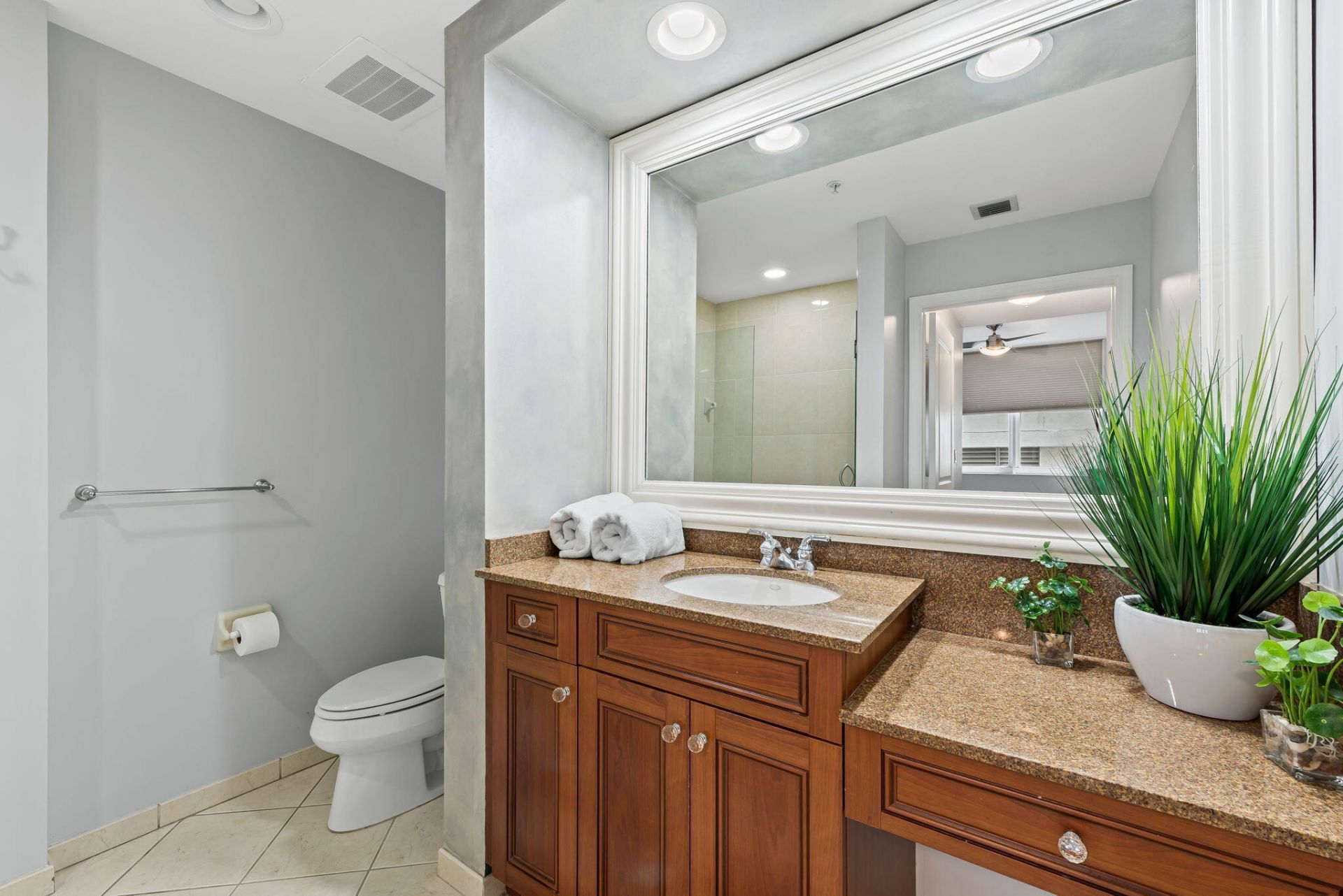347 N New River Dr Drive E, Unit 405, Fort Lauderdale, FL 33301 Photo