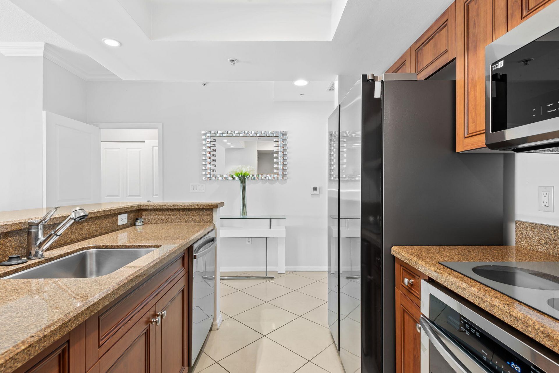 347 N New River Dr Drive E, Unit 405, Fort Lauderdale, FL 33301 Photo