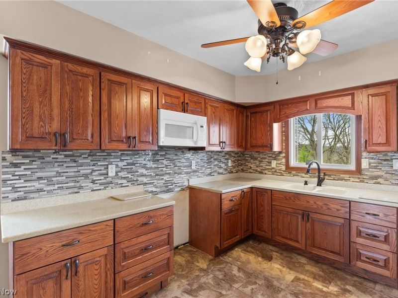 68710 Blaine Chermont Road, Bridgeport, OH 43912 Photo 15