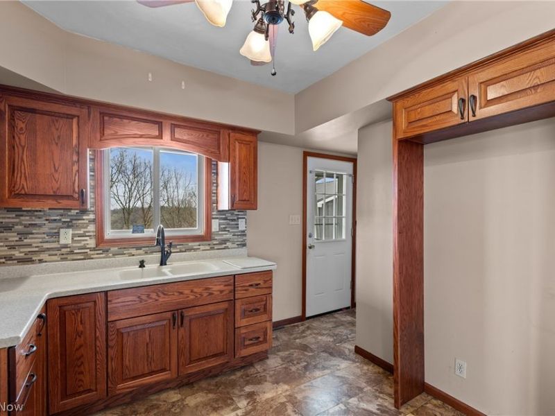 68710 Blaine Chermont Road, Bridgeport, OH 43912 Photo 16