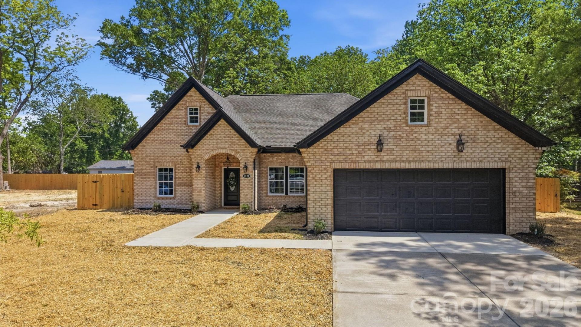 5121 Morningwood Drive, Matthews, NC 28105 Main Photo