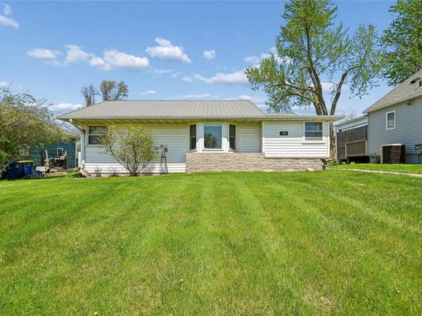 329 2nd Street, Atkins, IA 52206