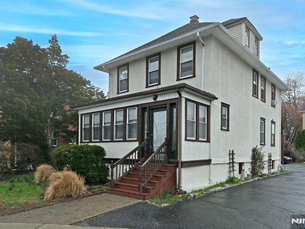 236 Rochelle Avenue, ROCHELLE PARK, NJ 07662