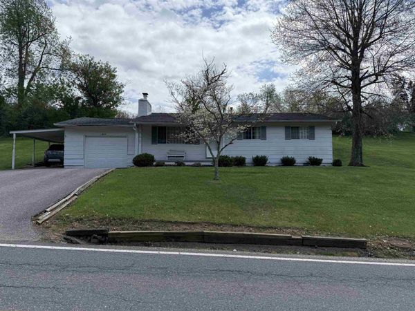 1319 Green Valley Road, Huntington, WV 25701