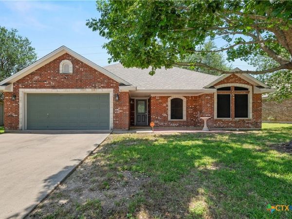 426 Armstrong Drive, Belton, TX 76513