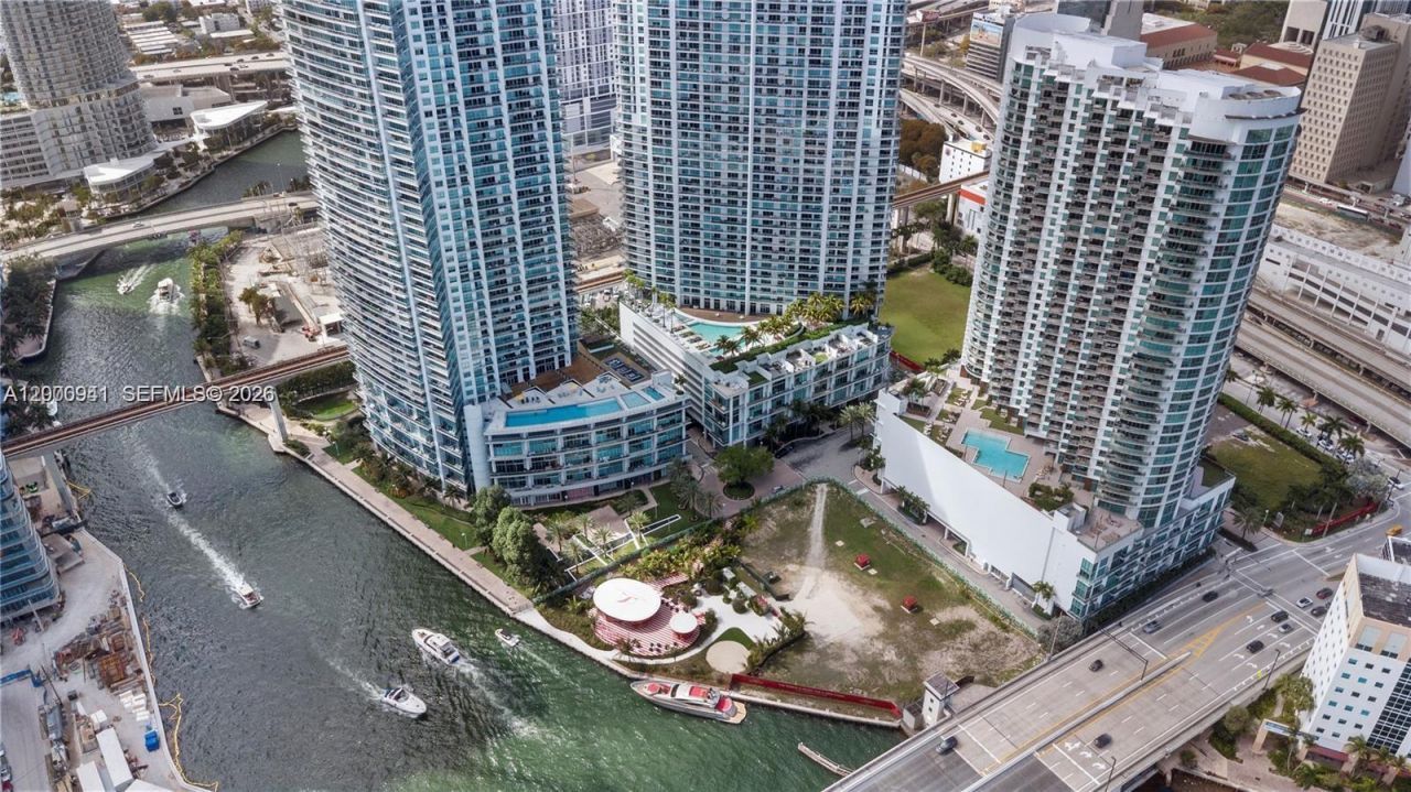 90 SW 3rd St, Unit 2908, Miami, FL 33130 Photo