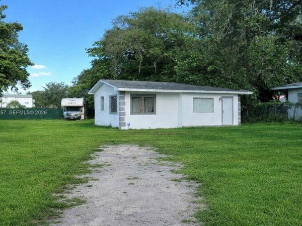 15206 NE 8th Ave , Miami, FL 33162