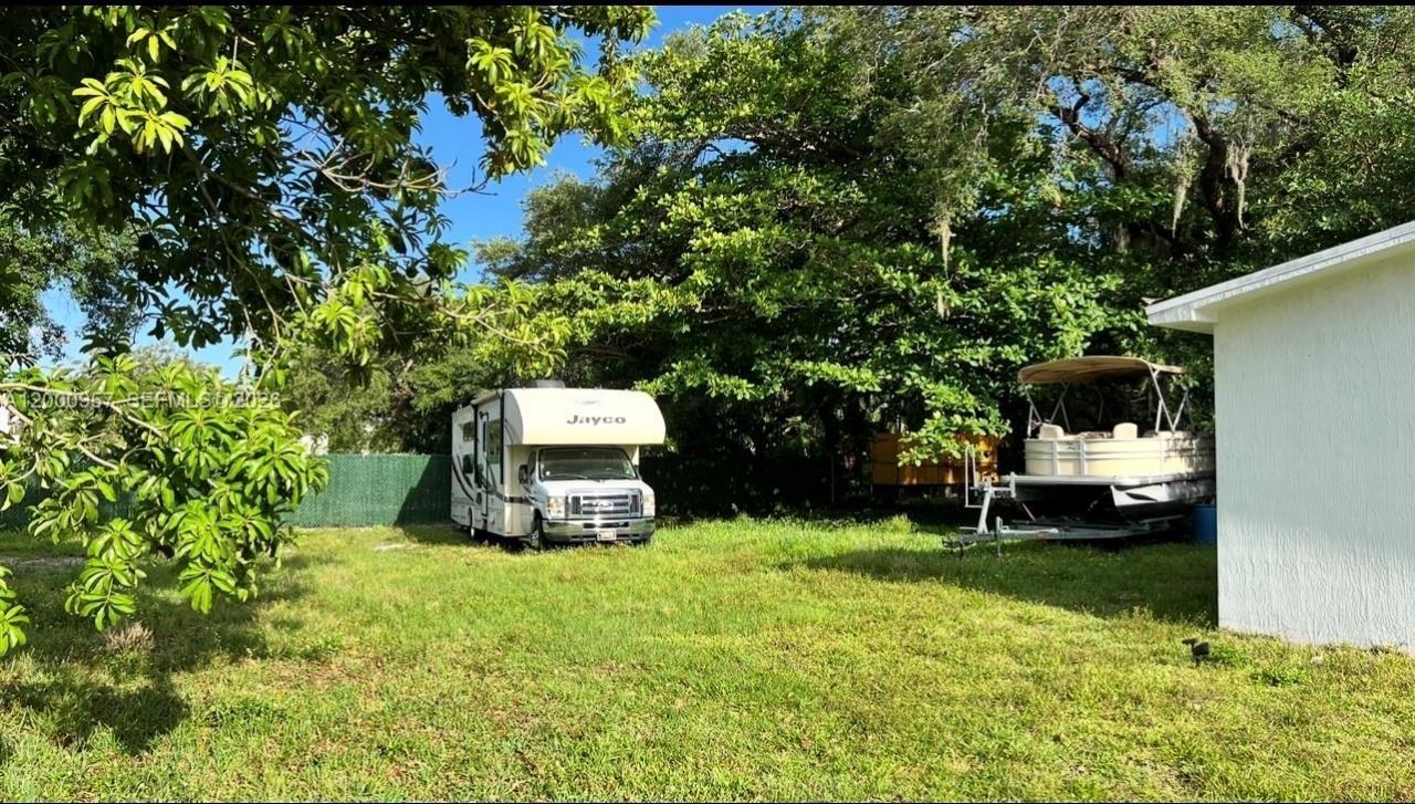 15206 NE 8th Ave, Miami, FL 33162 Photo