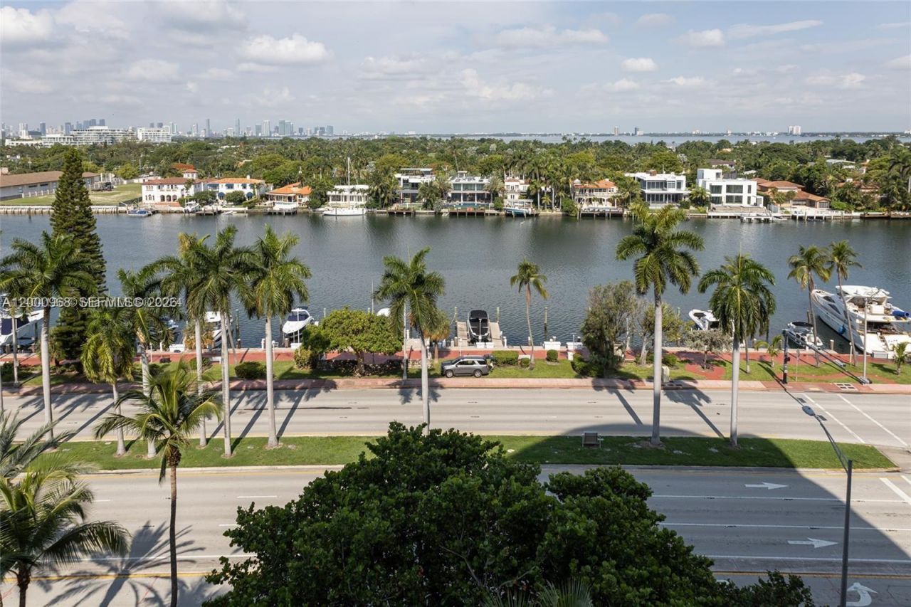 5161 Collins Ave, Unit 1006, Miami Beach, FL 33140 Photo