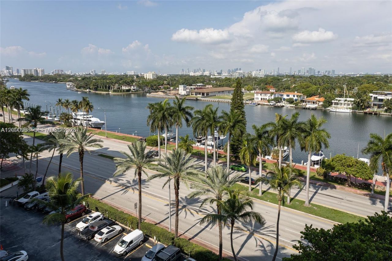 5161 Collins Ave, Unit 1006, Miami Beach, FL 33140 Photo