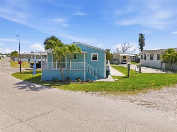 730 Chippewa , Fort Myers Beach, FL 33931