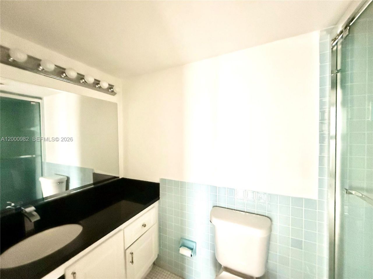 1825 S Ocean Dr, Unit 614, Hallandale Beach, FL 33009 Photo