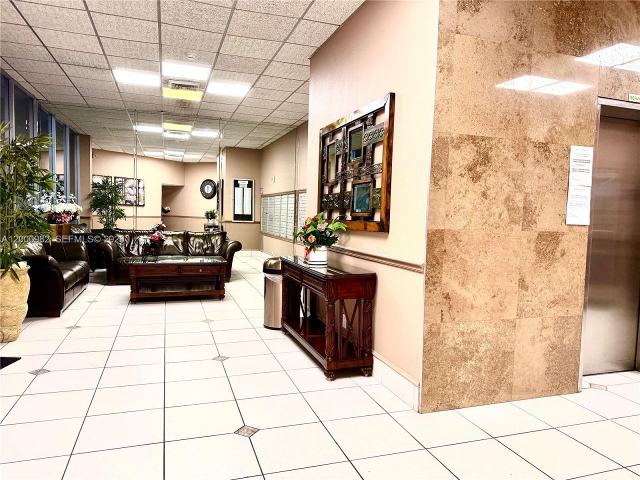 1825 S Ocean Dr, Unit 614, Hallandale Beach, FL 33009 Photo