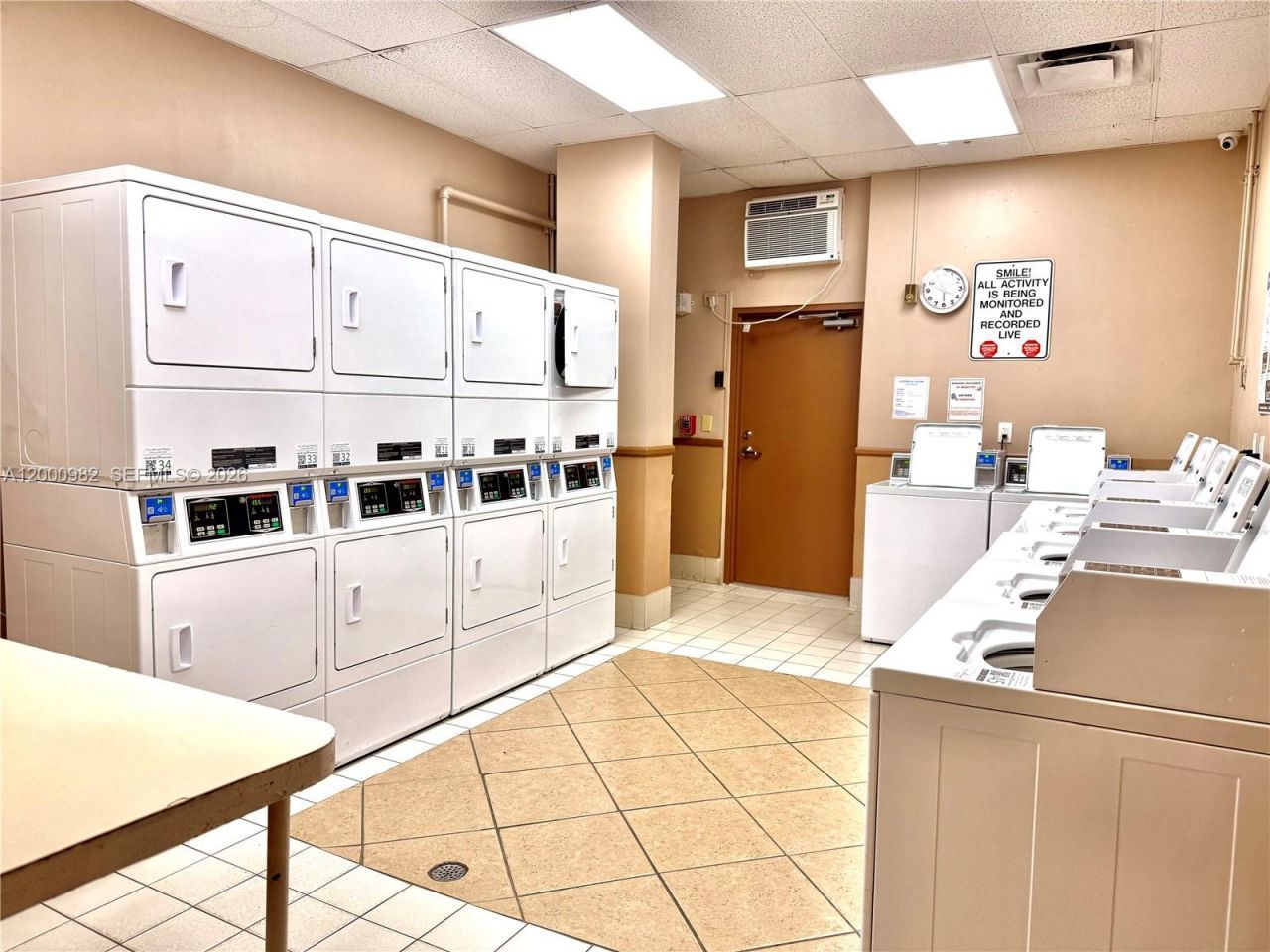 1825 S Ocean Dr, Unit 614, Hallandale Beach, FL 33009 Photo