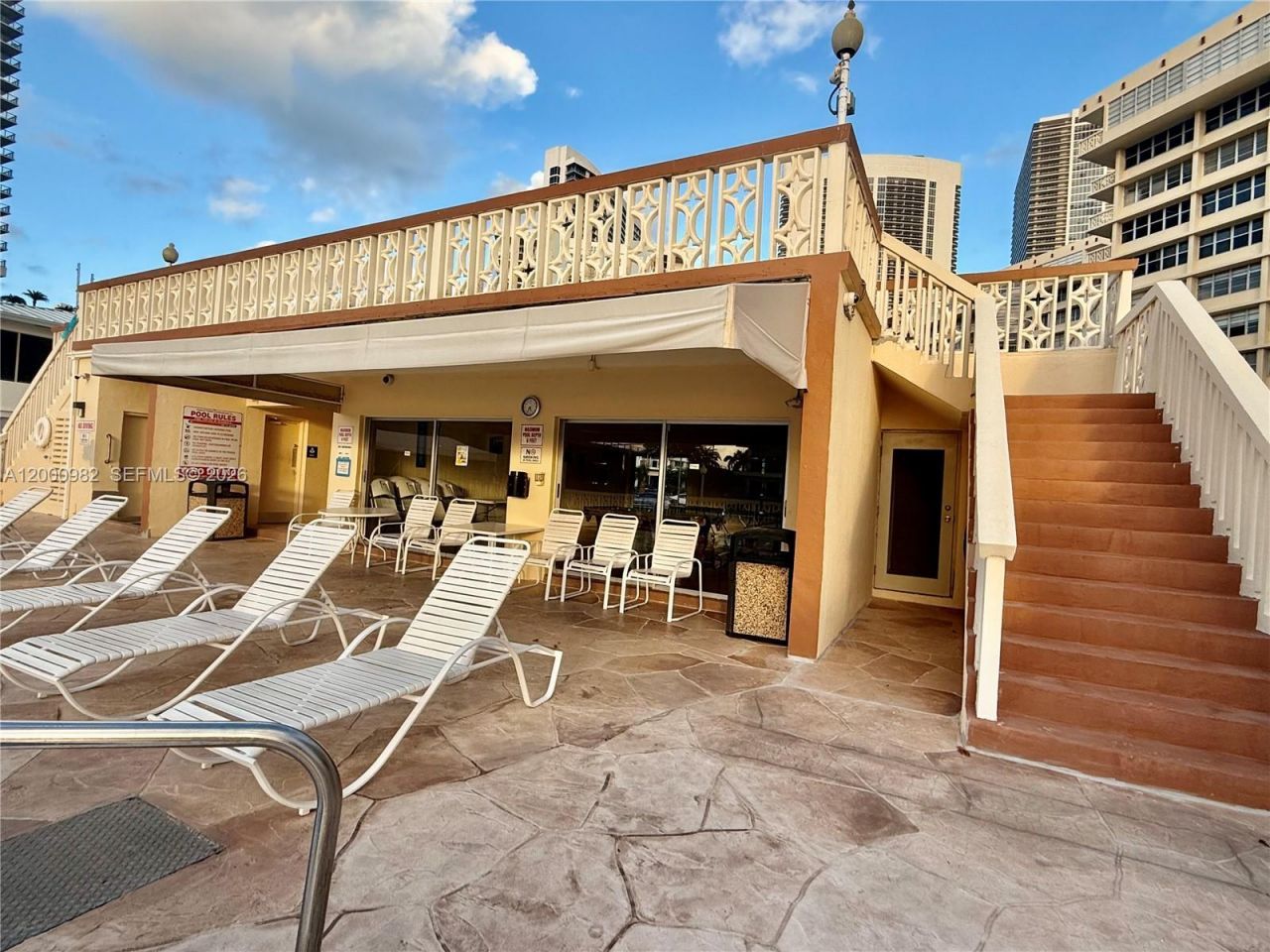 1825 S Ocean Dr, Unit 614, Hallandale Beach, FL 33009 Photo