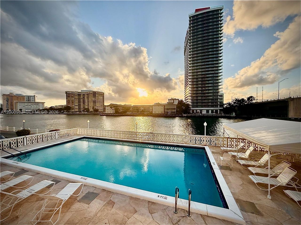 1825 S Ocean Dr, Unit 614, Hallandale Beach, FL 33009 Photo