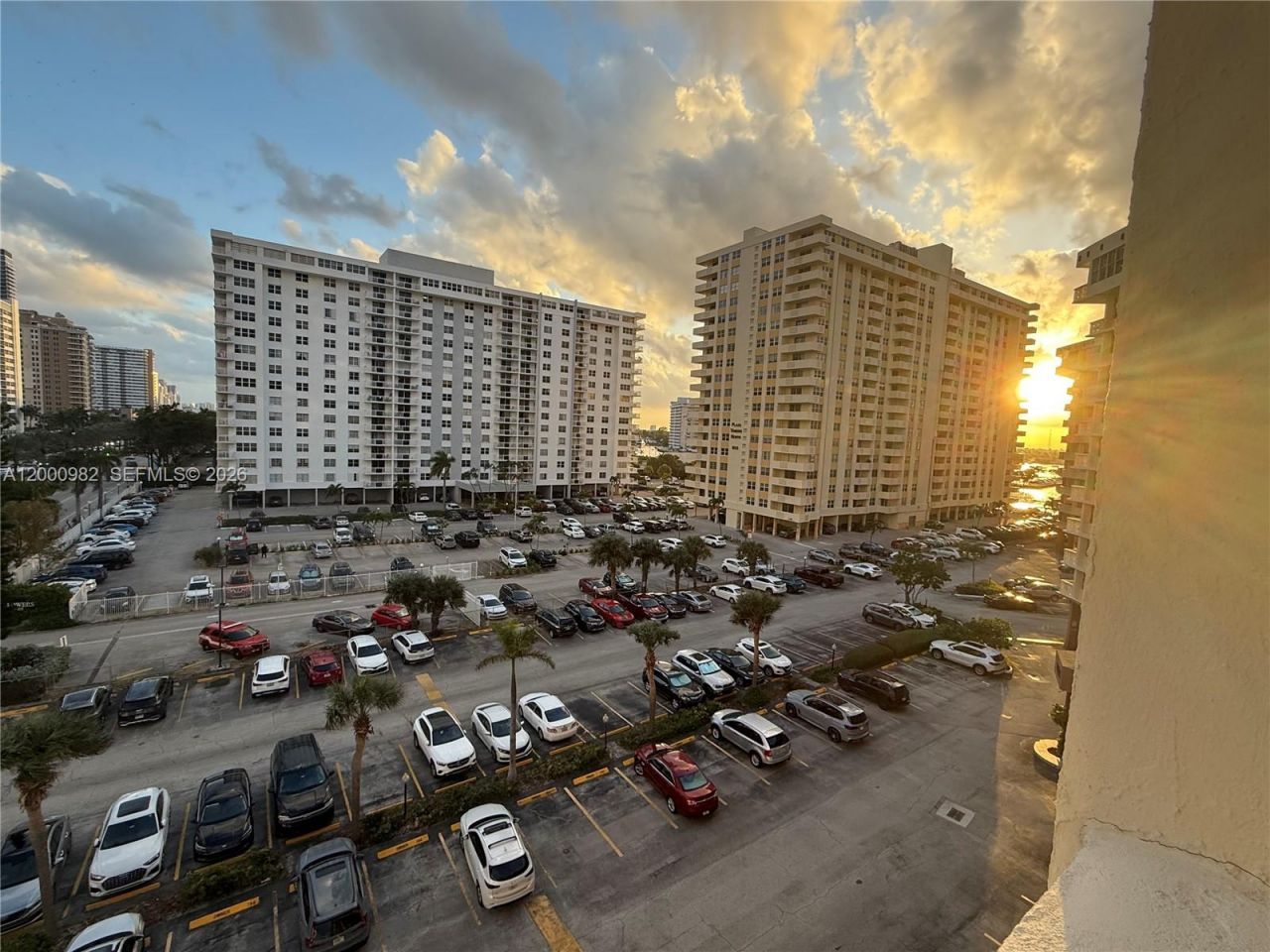 1825 S Ocean Dr, Unit 614, Hallandale Beach, FL 33009 Photo