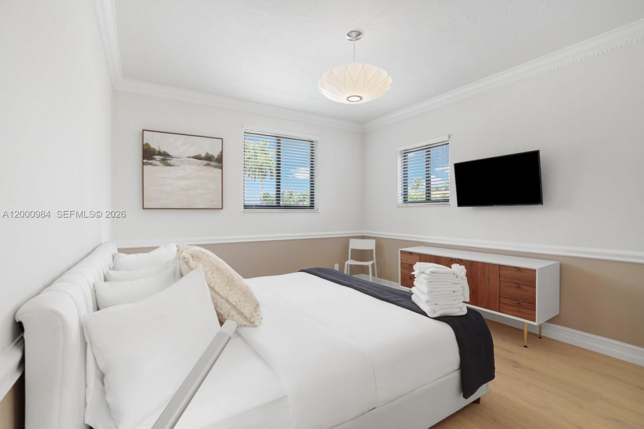 168 Fiesta Way, Fort Lauderdale, FL 33301 Photo