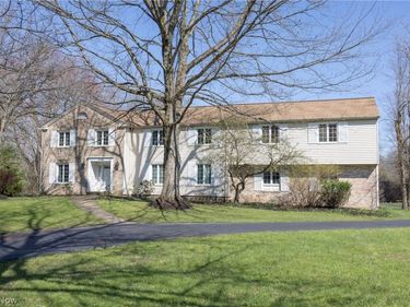 3475 Rolling Hills Drive, Pepper Pike, OH 44124