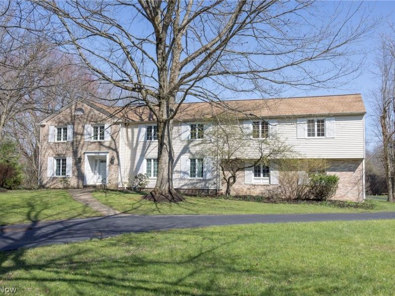 3475 Rolling Hills Drive, Pepper Pike, OH 44124 Photo 1