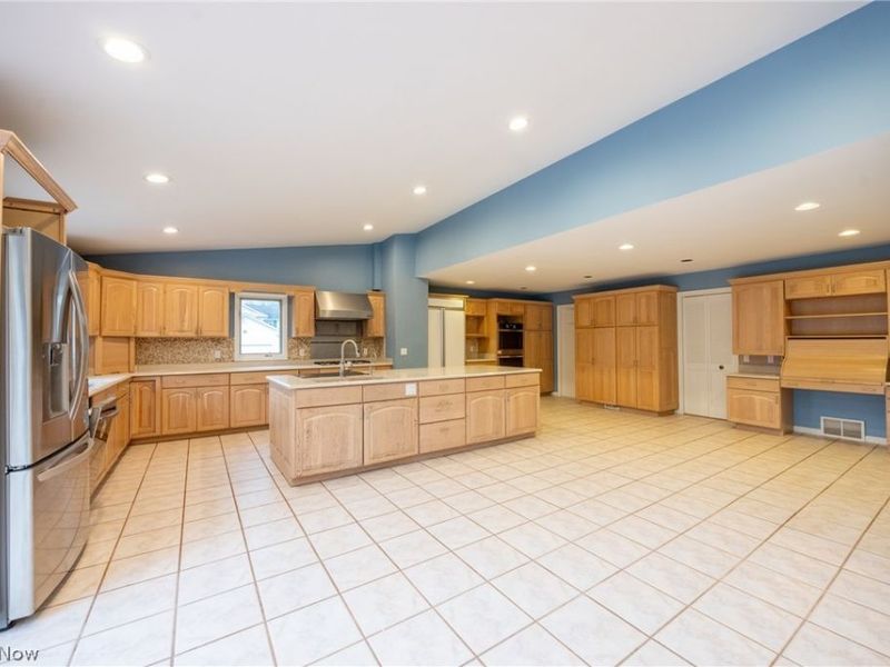 3475 Rolling Hills Drive, Pepper Pike, OH 44124 Photo 12