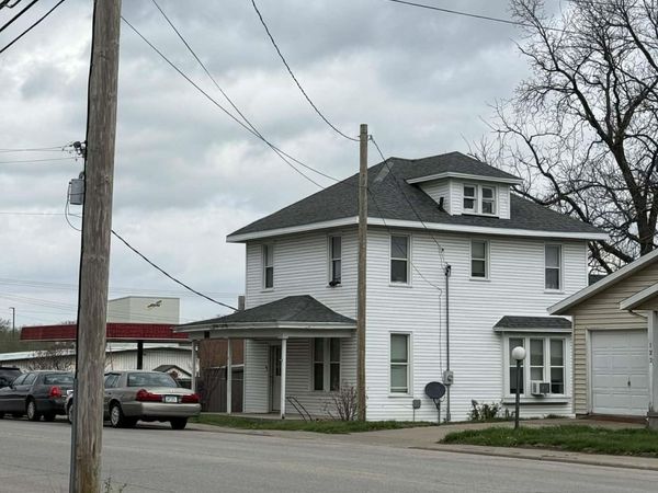 118 West Burlington Avenue, West Burlington, IA 52655