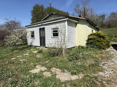 2065 Cartersville Road, Paint Lick, KY 40461