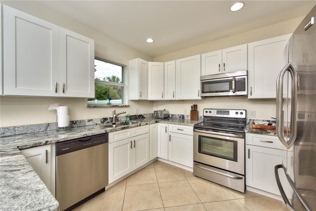 10091 Georgia St, Bonita Springs, FL 34135 Photo