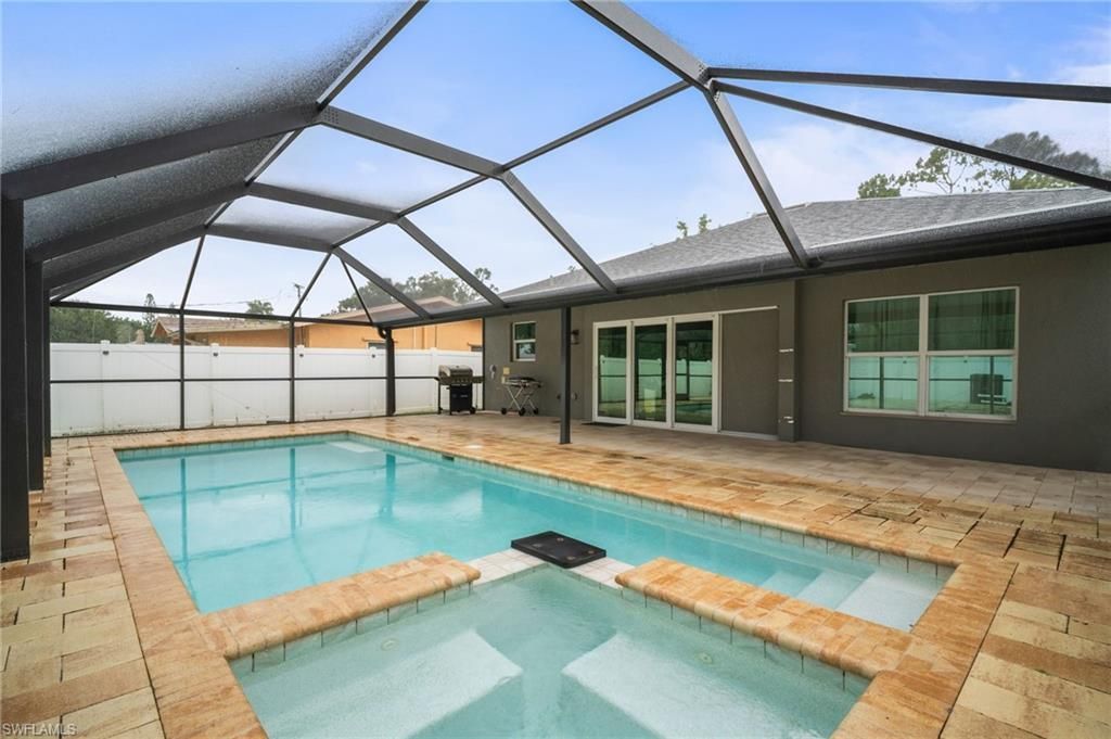 10091 Georgia St, Bonita Springs, FL 34135 Photo