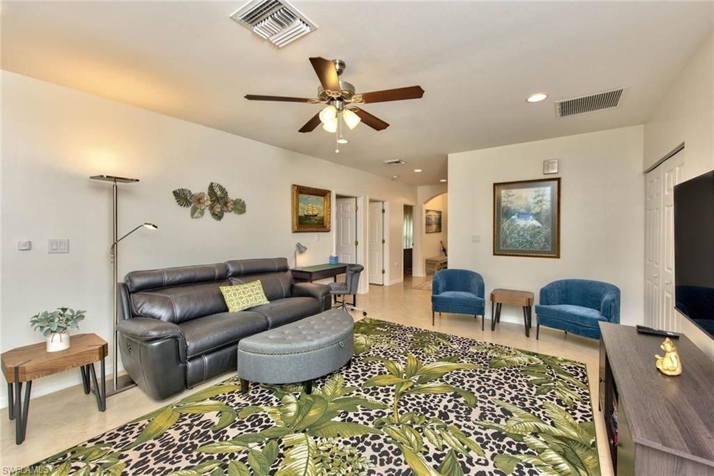 10091 Georgia St, Bonita Springs, FL 34135 Photo