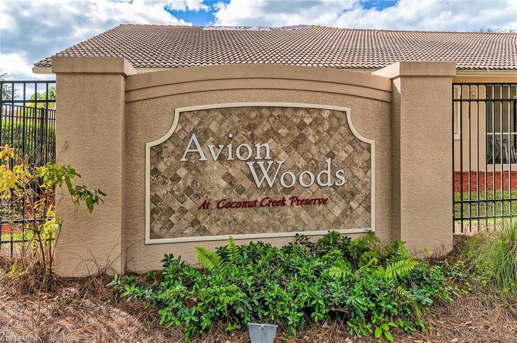 3555 Avion Woods Ct, Unit 503, Naples, FL 34104 Photo