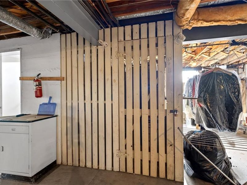 2110 Far Hills, Oakwood, OH 45419 Photo 21