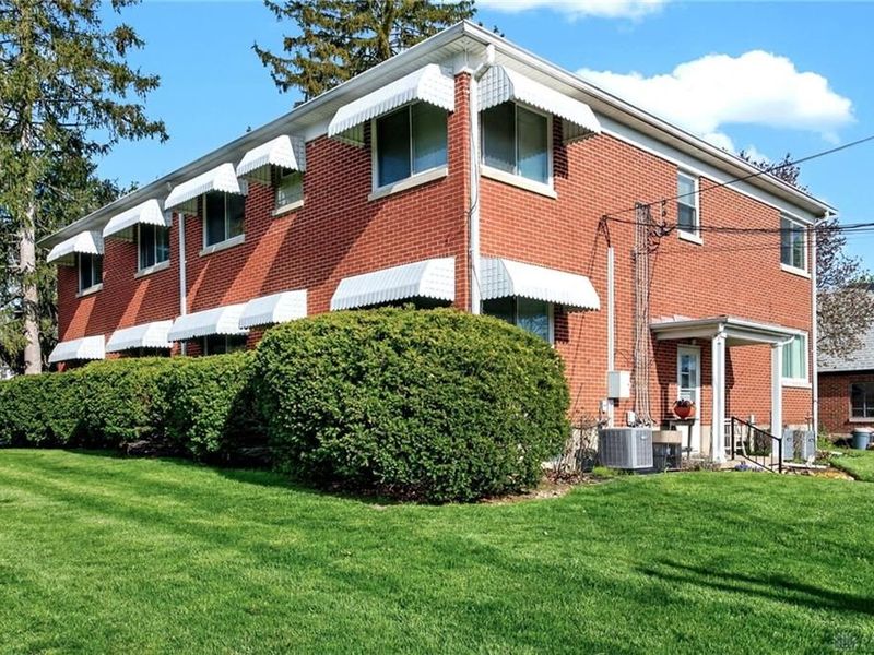 2110 Far Hills, Oakwood, OH 45419 Photo 25